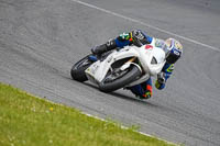 brands-hatch-photographs;brands-no-limits-trackday;cadwell-trackday-photographs;enduro-digital-images;event-digital-images;eventdigitalimages;no-limits-trackdays;peter-wileman-photography;racing-digital-images;trackday-digital-images;trackday-photos